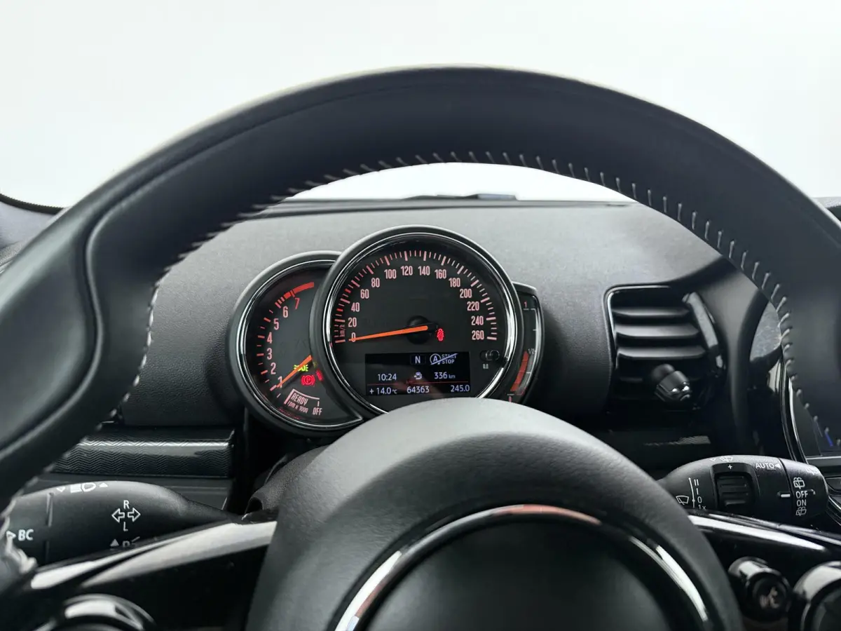 1.5 Cooper Business Edition | Navigatie | Keyless Entry | LED Verlichting | 64.000 km |