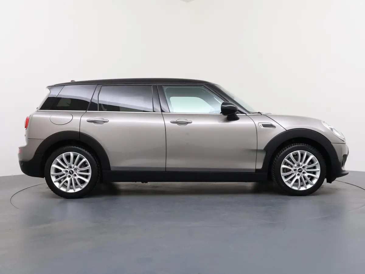1.5 Cooper Business Edition | LED Lampen | Keyless Entry | Navigatie |