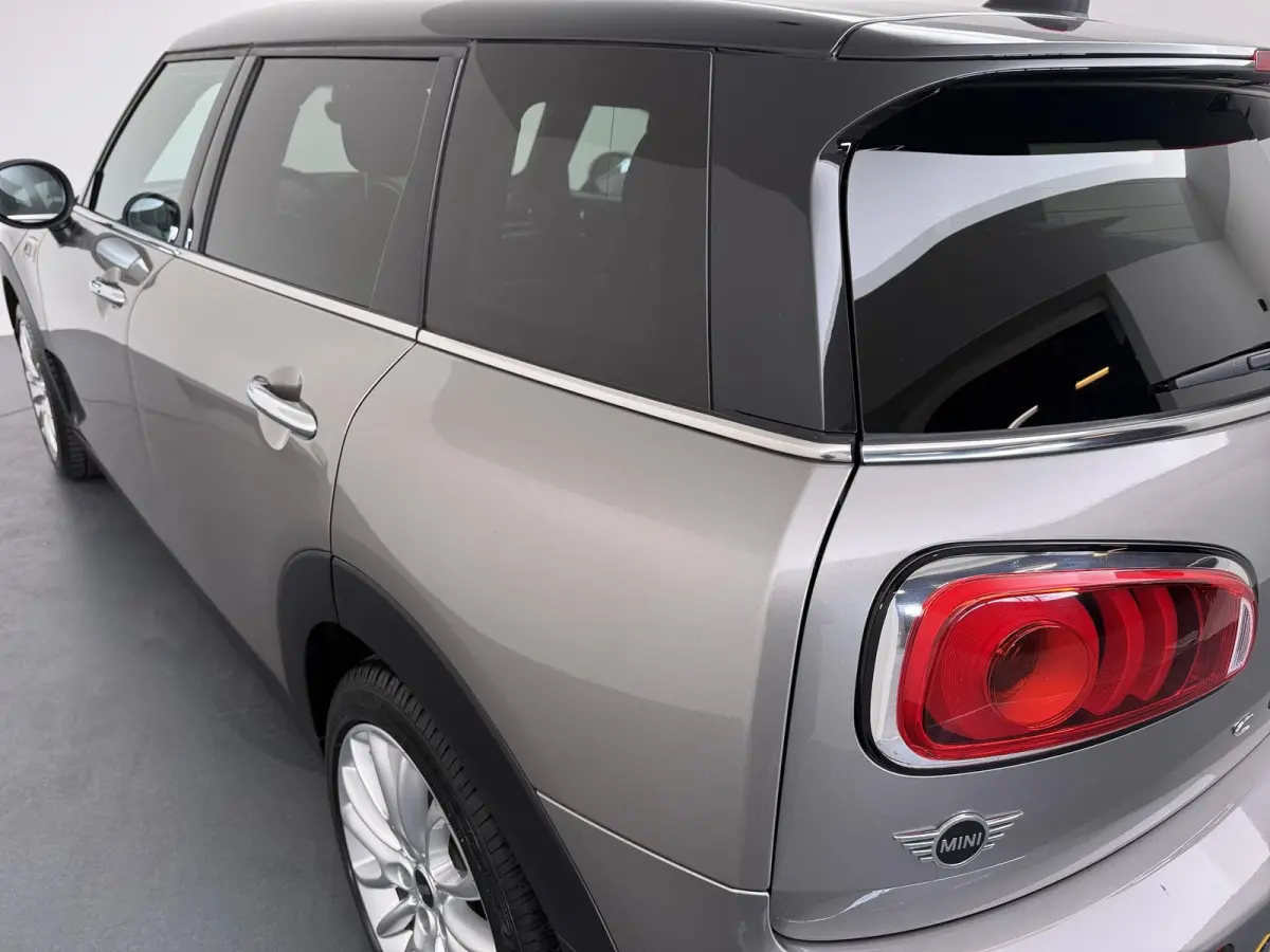 1.5 Cooper Business Edition | Navigatie | Keyless Entry | LED Verlichting | 64.000 km |