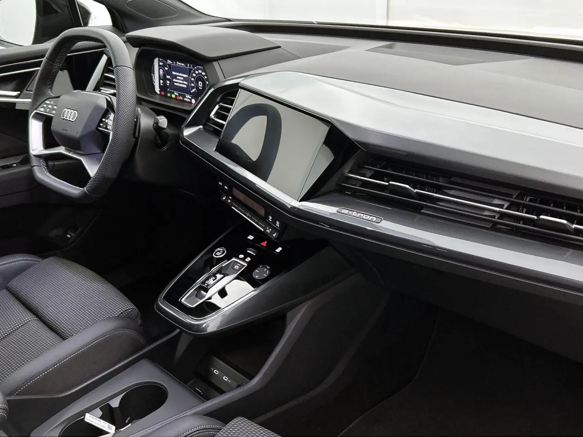 40 S Edition 63 kWh | Matrix led | Adaptieve cruise controle | Camera | Standkachel |