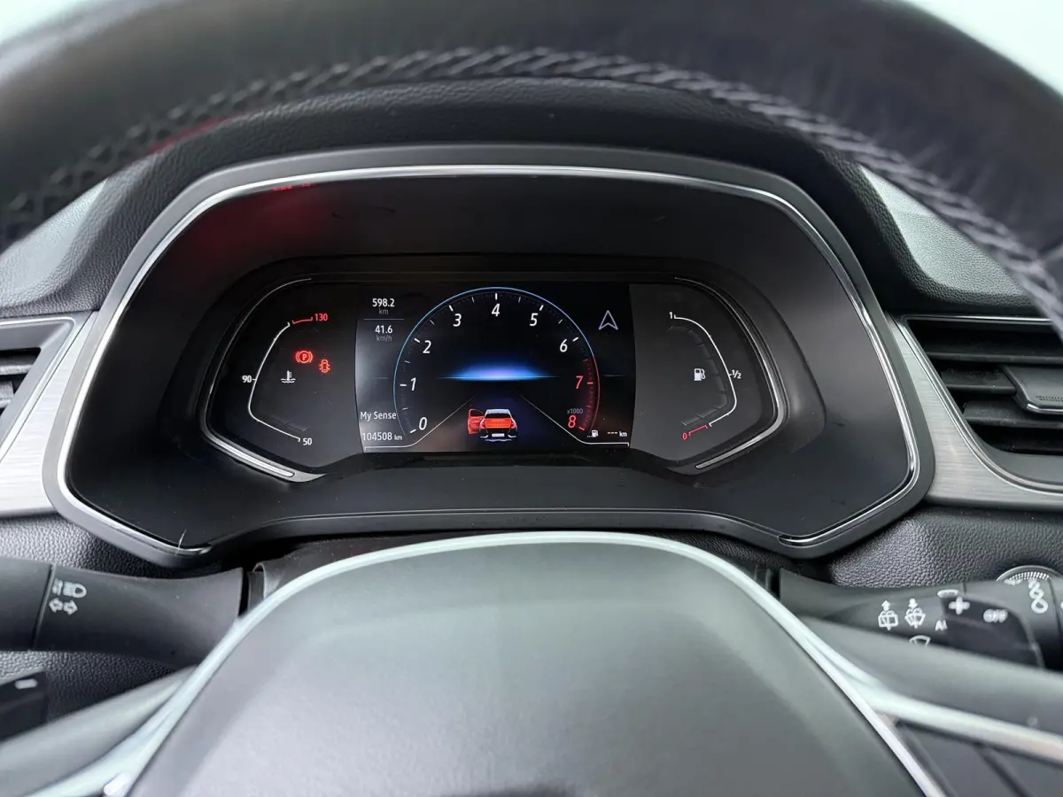 TCe 140 EDC GPF Intens | Automaat | Apple CarPlay | Achteruitrijcamera | Navigatie