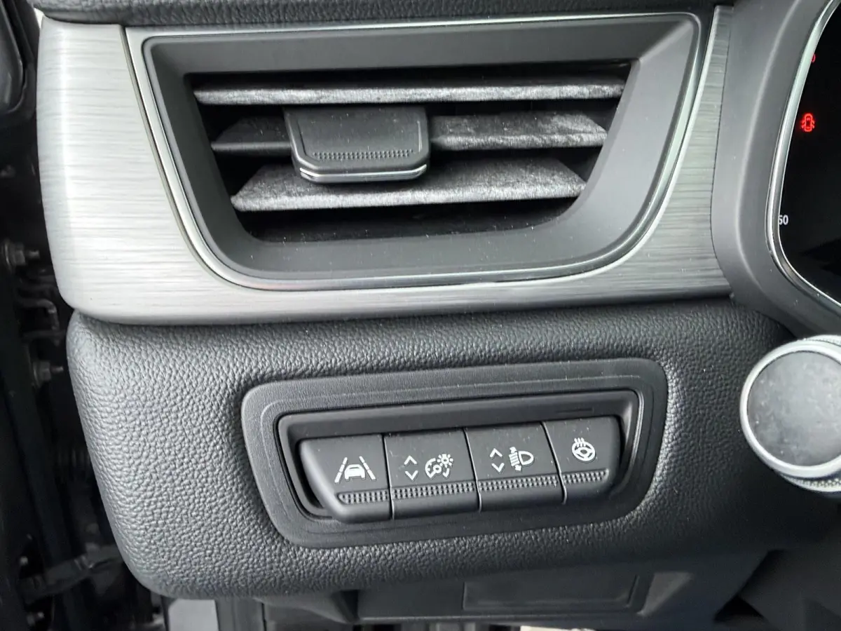 TCe 140 EDC GPF Intens | Automaat | Apple CarPlay | Achteruitrijcamera | Navigatie