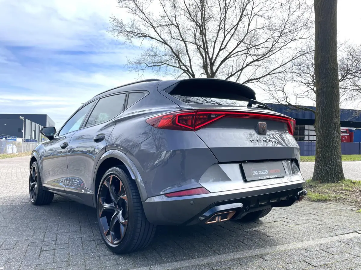 1.4 e-Hybrid VZ 245 PK/ Cam/ Keyless/ 19'LMV/ Matrix LED