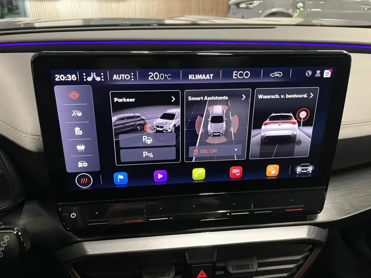 1.4 e-Hybrid VZ 245 PK/ Cam/ Keyless/ 19'LMV/ Matrix LED