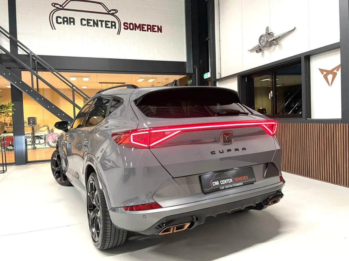 1.4 e-Hybrid VZ 245 PK/ Cam/ Keyless/ 19'LMV/ Matrix LED