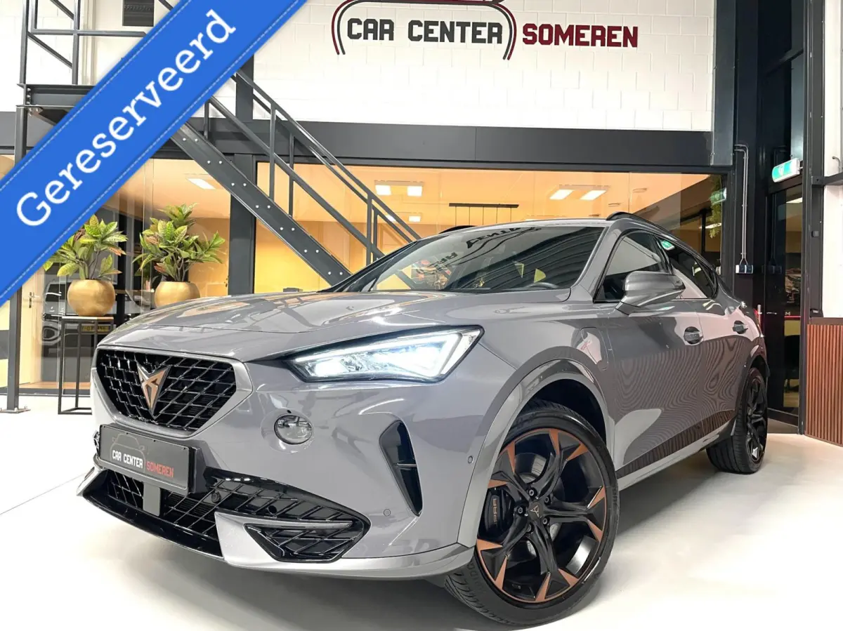 1.4 e-Hybrid VZ 245 PK/ Cam/ Keyless/ 19'LMV/ Matrix LED