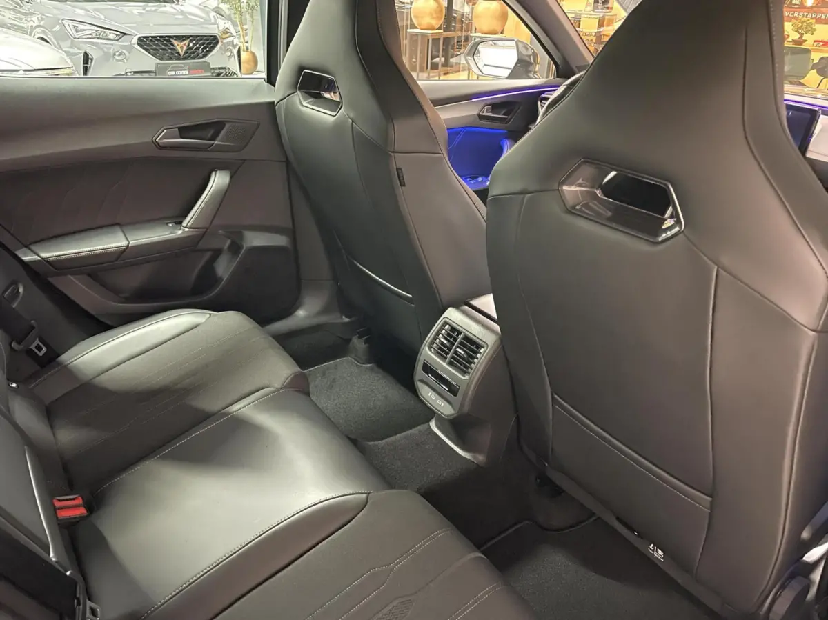 1.4 e-Hybrid VZ 245 PK/ Cam/ Keyless/ 19'LMV/ Matrix LED
