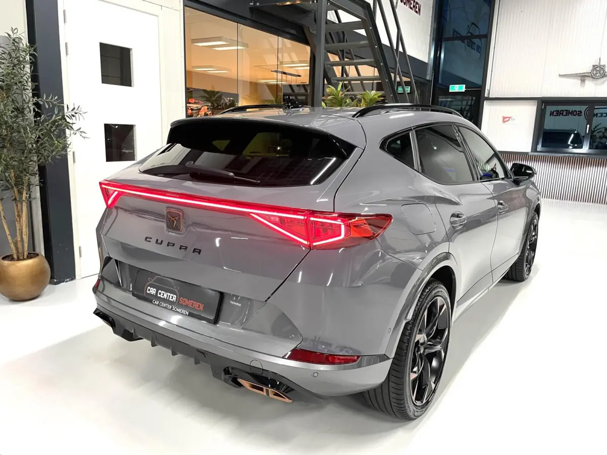 1.4 e-Hybrid VZ 245 PK/ Cam/ Keyless/ 19'LMV/ Matrix LED