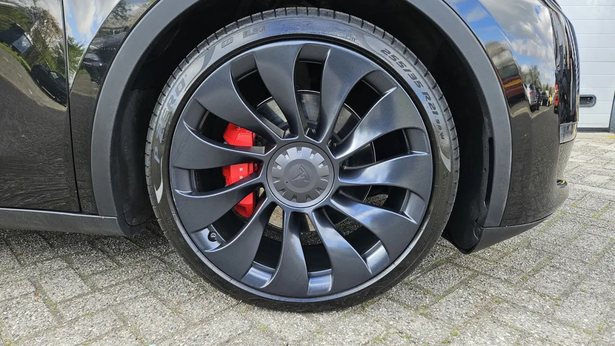 Performance AWD 534 PK Autopilot Garantie 2031 Panorama