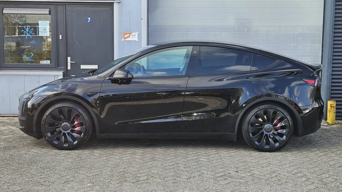 Performance AWD 534 PK Autopilot Garantie 2031 Panorama