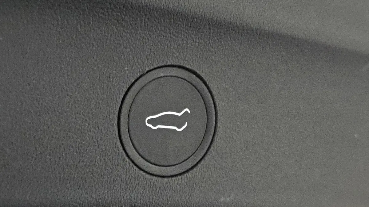 Performance AWD 534 PK Autopilot Garantie 2031 Panorama
