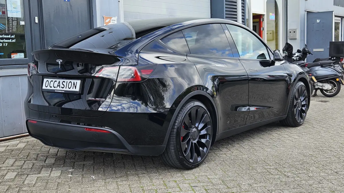 Performance AWD 534 PK Autopilot Garantie 2031 Panorama