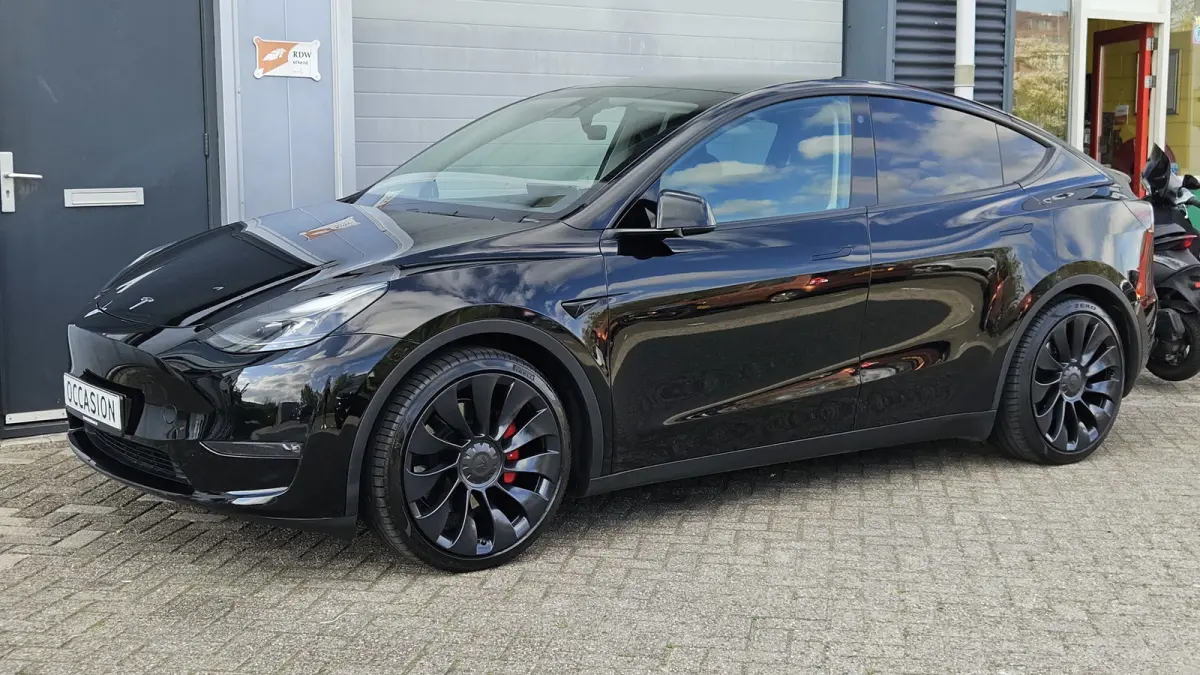 Performance AWD 534 PK Autopilot Garantie 2031 Panorama