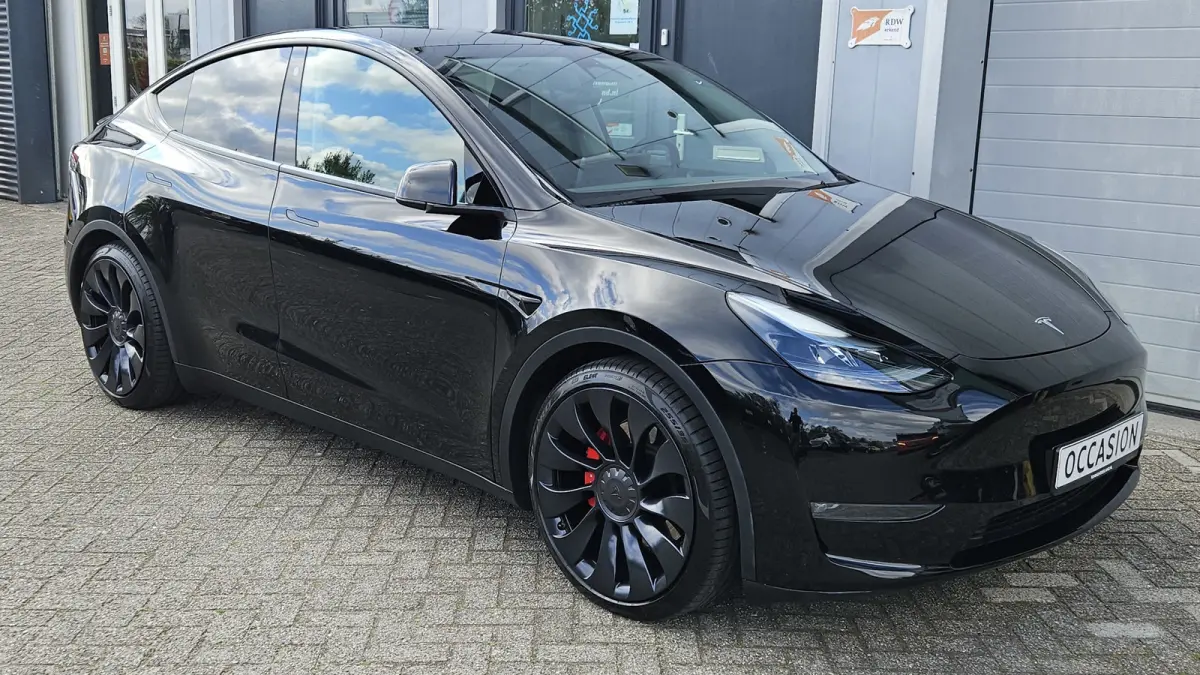 Performance AWD 534 PK Autopilot Garantie 2031 Panorama
