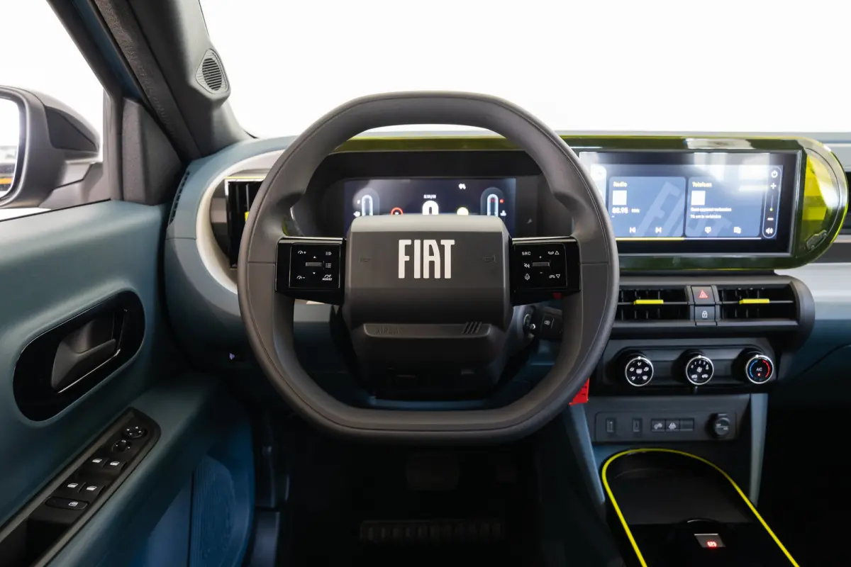 1.2 Hybrid ICON | 8 Jaar Garantie | Apple Carplay & Android Auto | Airco | Cruise Controle | Parkeersensoren | LED |