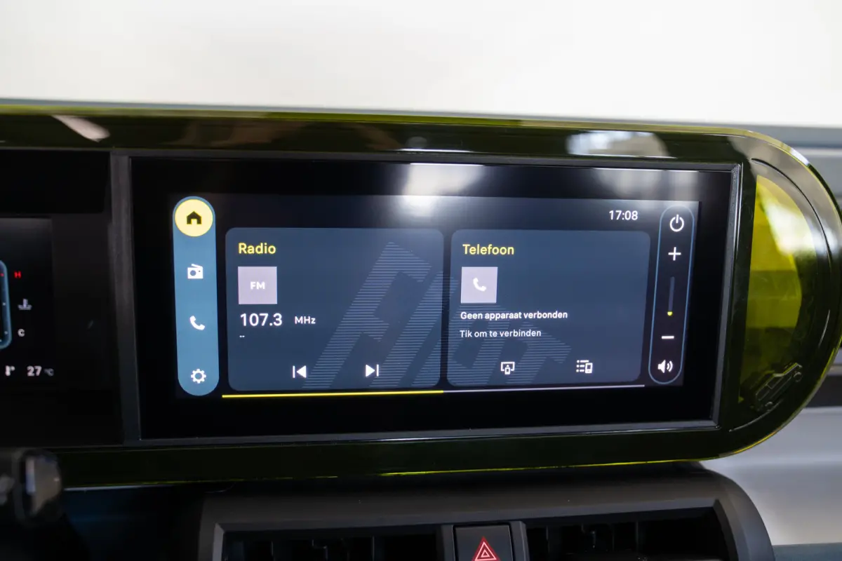 1.2 Hybrid ICON | 8 Jaar Garantie | Apple Carplay & Android Auto | Airco | Cruise Controle | Parkeersensoren | LED |