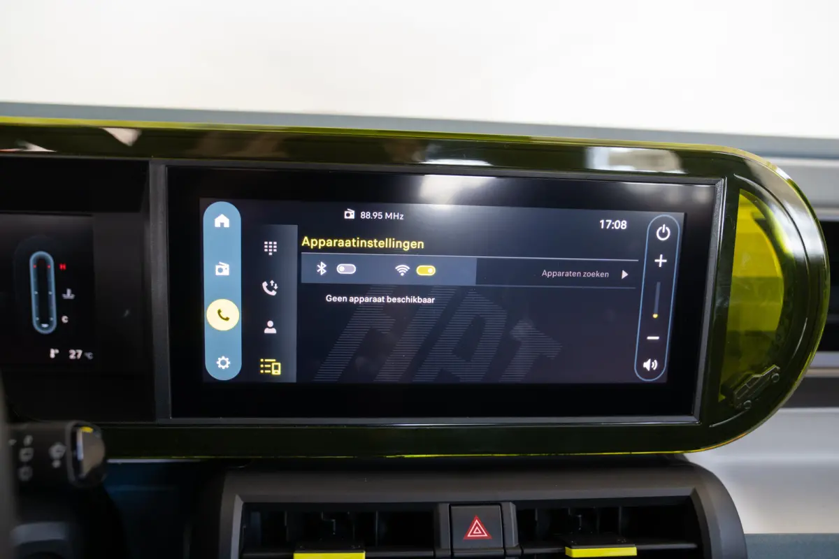 1.2 Hybrid ICON | 8 Jaar Garantie | Apple Carplay & Android Auto | Airco | Cruise Controle | Parkeersensoren | LED |