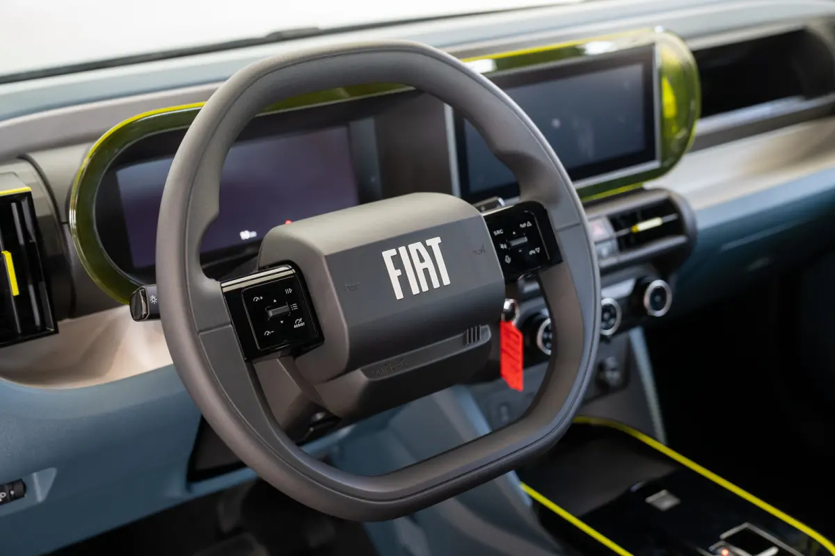 1.2 Hybrid ICON | 8 Jaar Garantie | Apple Carplay & Android Auto | Airco | Cruise Controle | Parkeersensoren | LED |