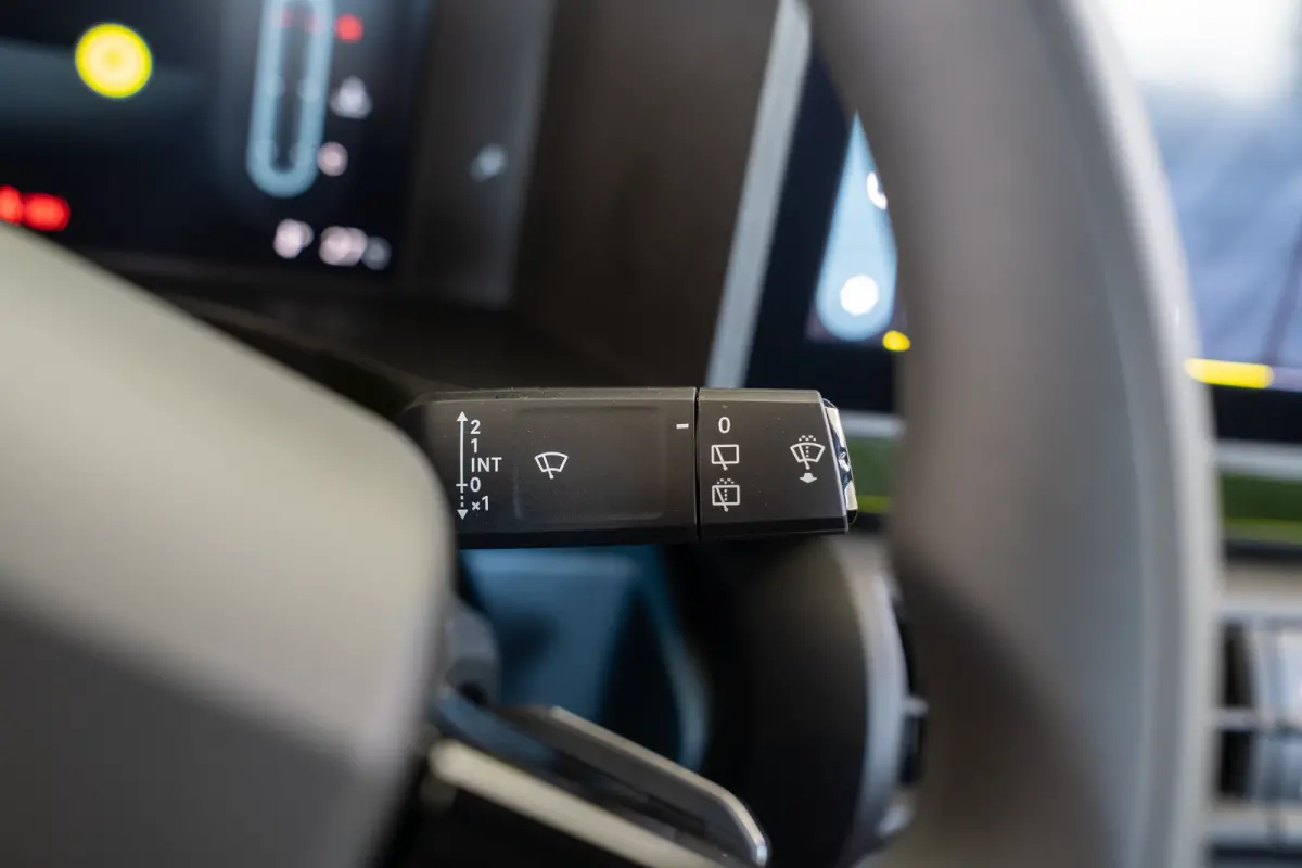1.2 Hybrid ICON | 8 Jaar Garantie | Apple Carplay & Android Auto | Airco | Cruise Controle | Parkeersensoren | LED |