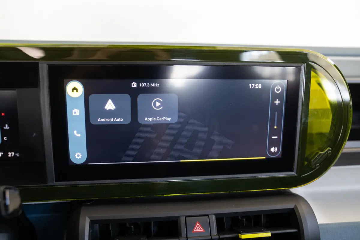 1.2 Hybrid ICON | 8 Jaar Garantie | Apple Carplay & Android Auto | Airco | Cruise Controle | Parkeersensoren | LED |