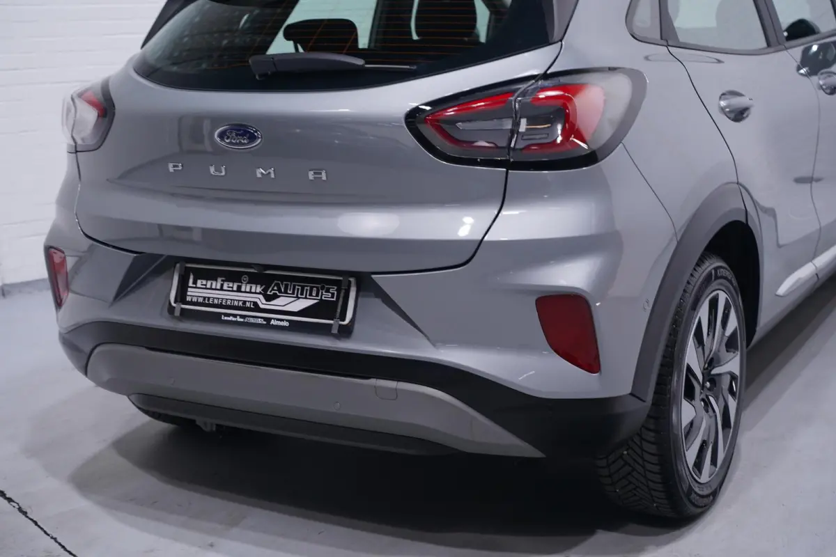 1.0 EcoBoost Titanium NAP 1e Eig. Rijklaar Navi PDC v+a Trekhaak Apple Carplay/Android Camera Rijklaar!