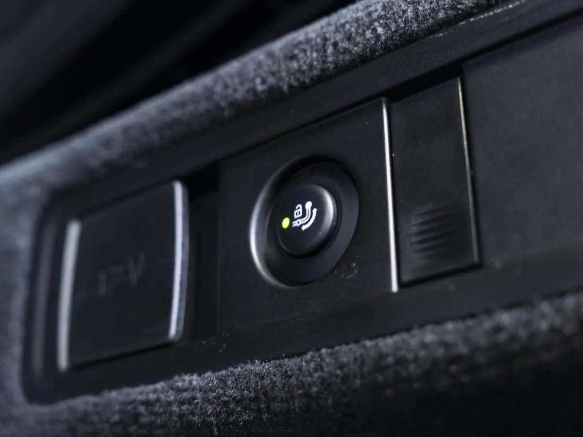 M Competition M Driver's Pack | Bowers & Wilkins | Soft-Close | Comfort Access | Sky Lounge | Stoelventilatie | Trekhaak