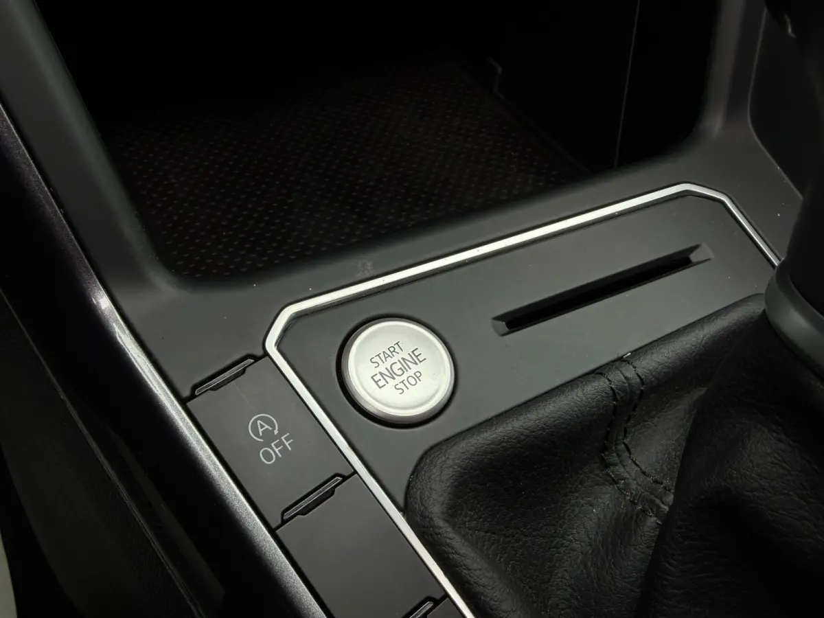 1.0 TSI Business l XENON l PANO