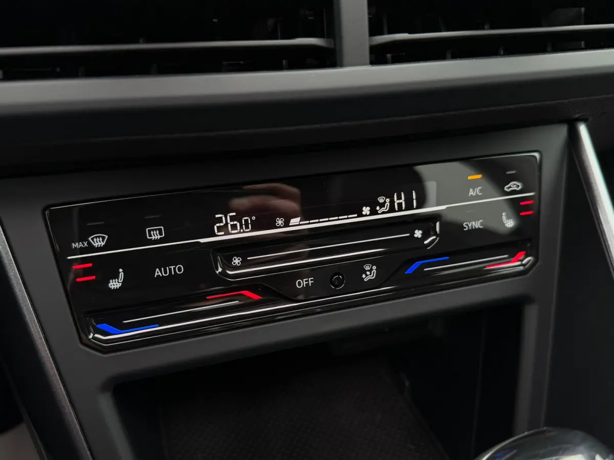 1.0 TSI Business l XENON l PANO