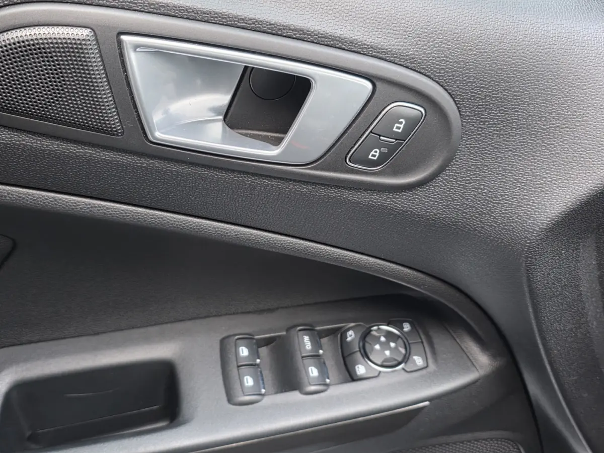 1.0 EcoBoost Trend Ultimate – NAP – Hoge instap – Cruise – Airco
