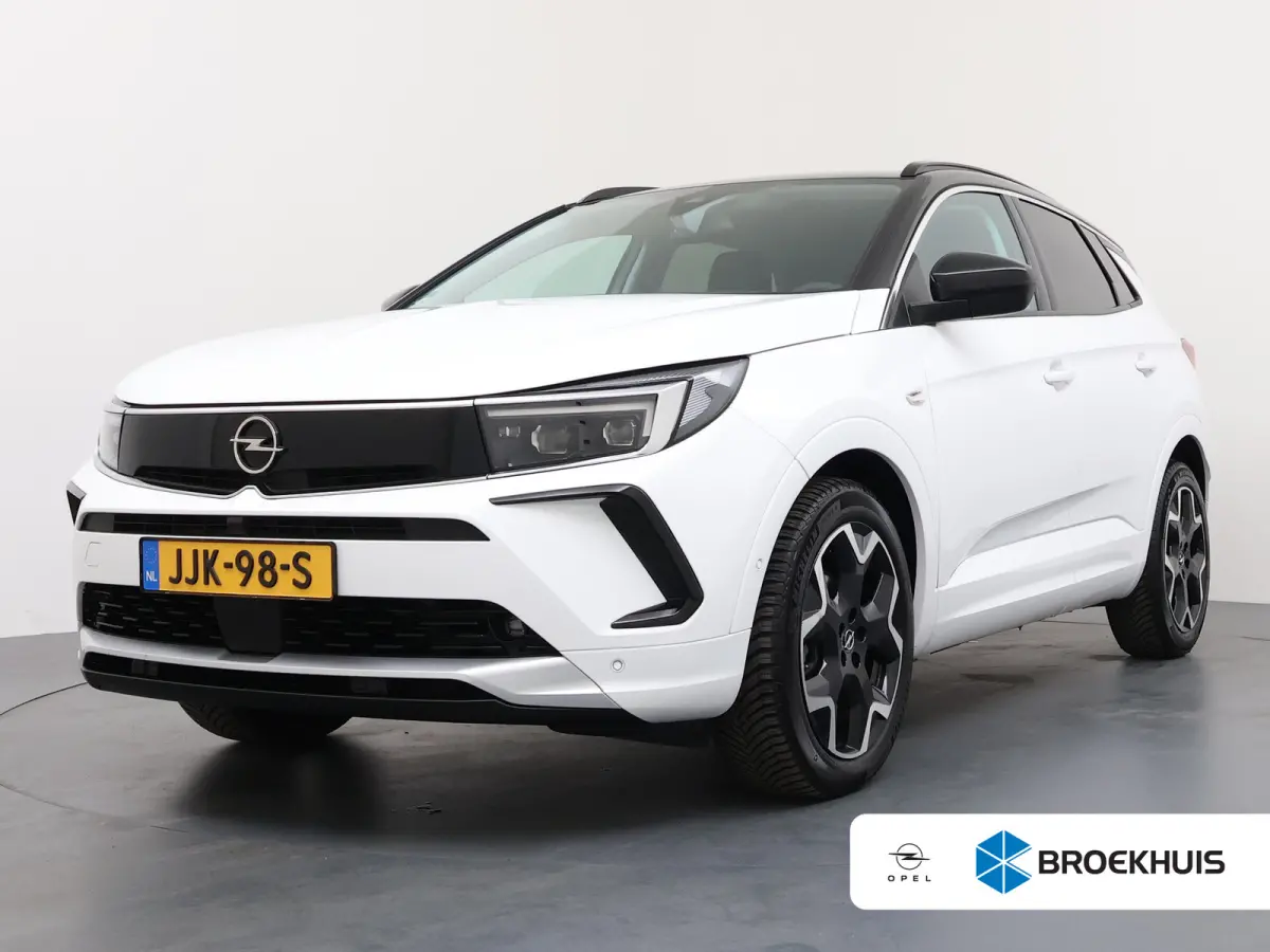 1.2 Turbo Ultimate | Achteruitrijcamera | Alcantara bekleding | Apple Carplay/Android Auto|telefoonintegratie premium
