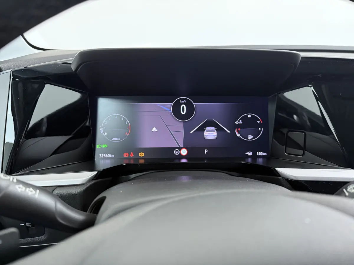 1.2 Turbo Ultimate | Achteruitrijcamera | Alcantara bekleding | Apple Carplay/Android Auto|telefoonintegratie premium