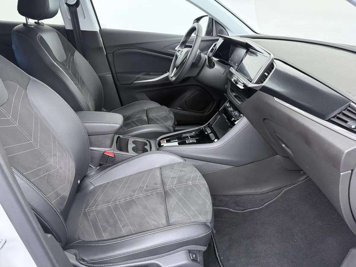 1.2 Turbo Ultimate | Achteruitrijcamera | Alcantara bekleding | Apple Carplay/Android Auto|telefoonintegratie premium