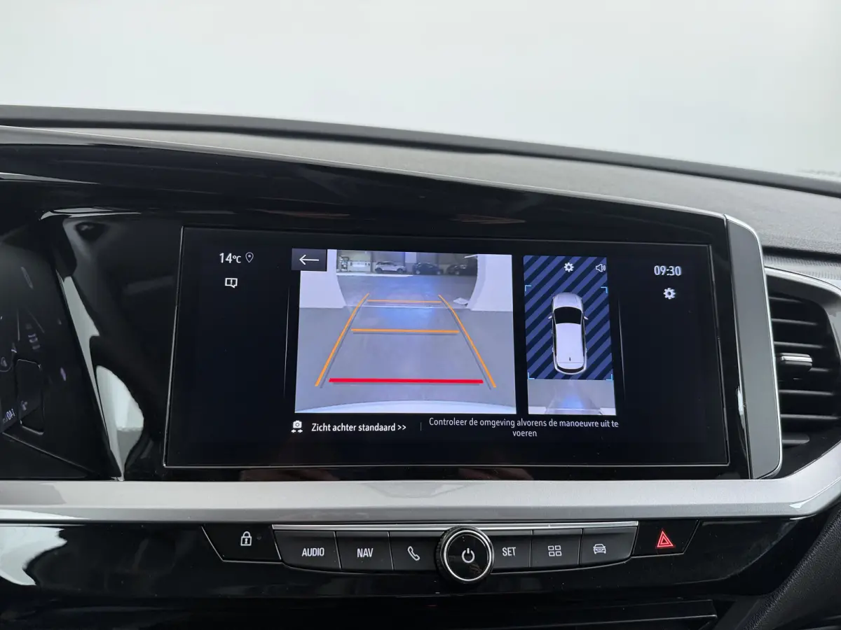1.2 Turbo Ultimate | Achteruitrijcamera | Alcantara bekleding | Apple Carplay/Android Auto|telefoonintegratie premium