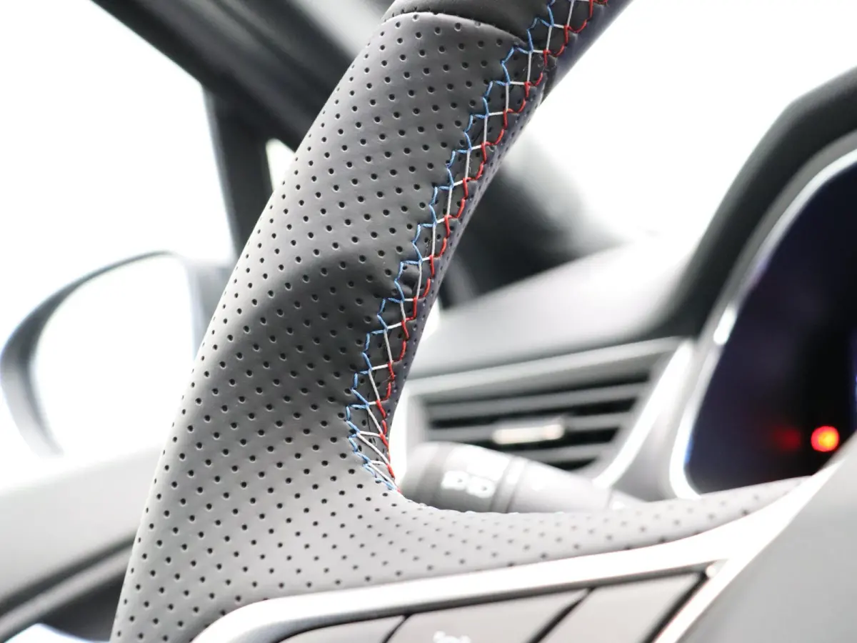 E-Tech full hybrid 145pk esprit Alpine | 19" LMV | Stuurverwarming | Adaptive cruise control | Apple carplay |