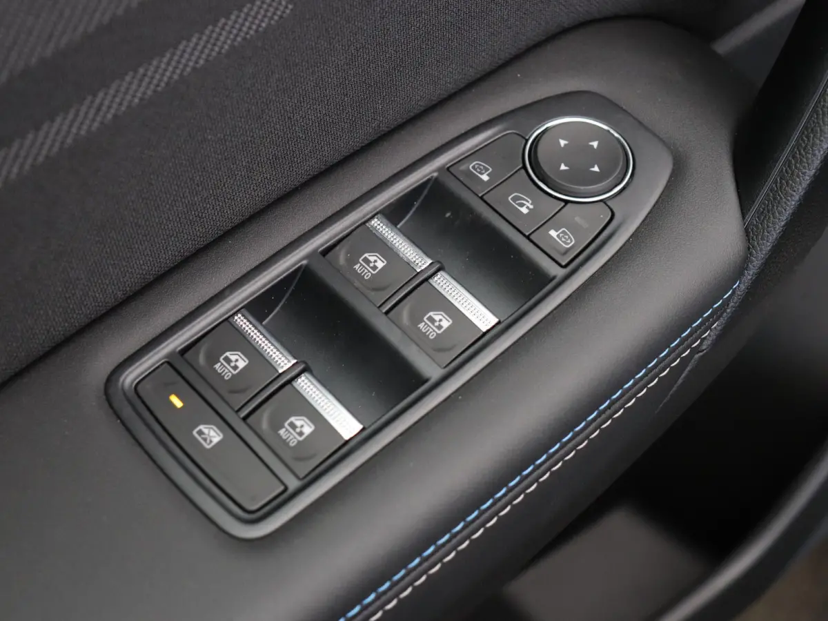 E-Tech full hybrid 145pk esprit Alpine | 19" LMV | Stuurverwarming | Adaptive cruise control | Apple carplay |