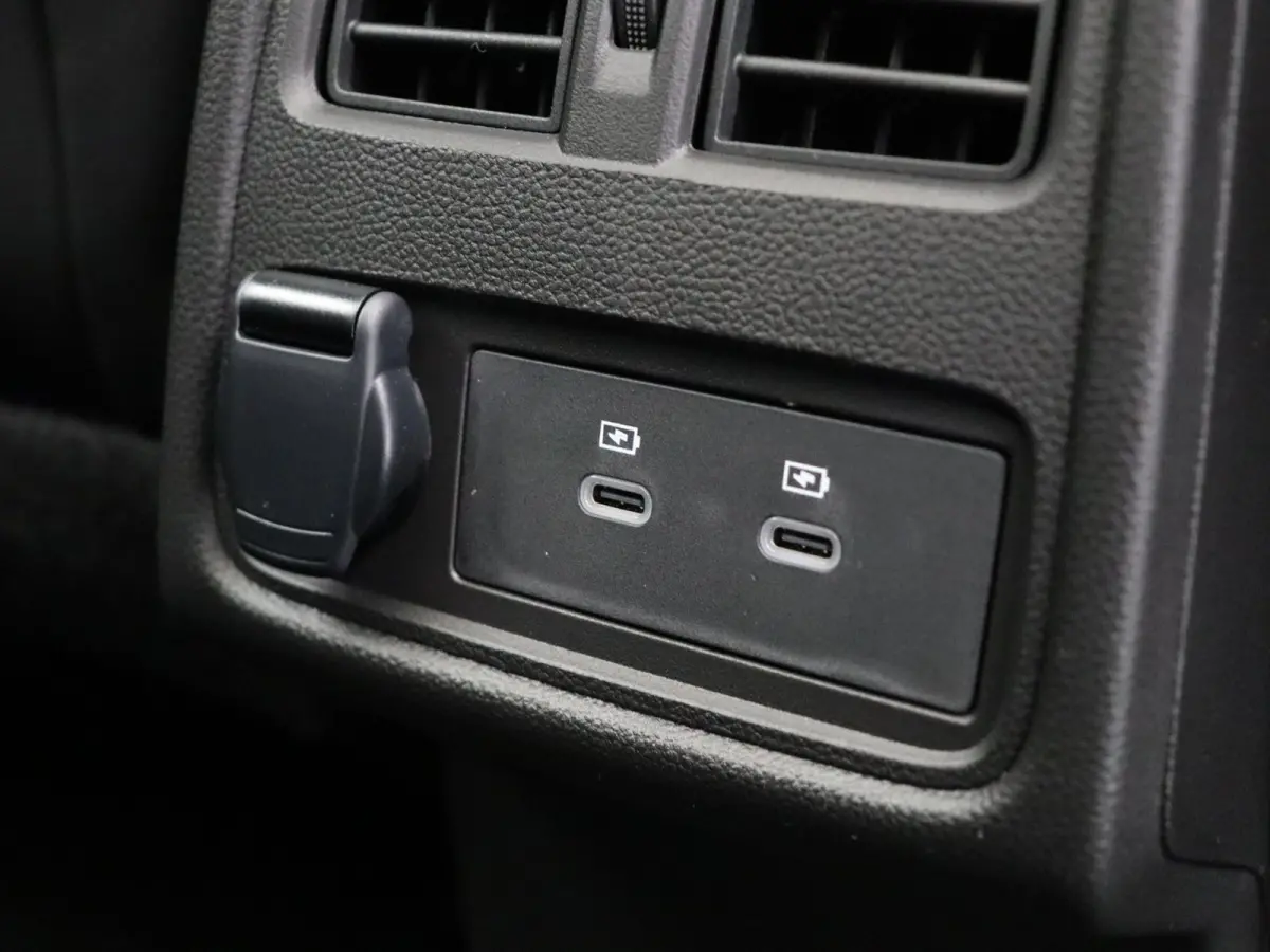 E-Tech full hybrid 145pk esprit Alpine | 19" LMV | Stuurverwarming | Adaptive cruise control | Apple carplay |