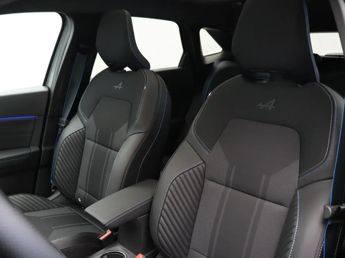 E-Tech full hybrid 145pk esprit Alpine | 19" LMV | Stuurverwarming | Adaptive cruise control | Apple carplay |