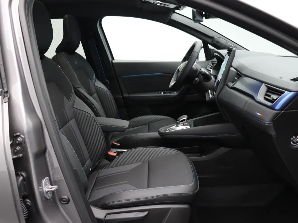 E-Tech full hybrid 145pk esprit Alpine | 19" LMV | Stuurverwarming | Adaptive cruise control | Apple carplay |