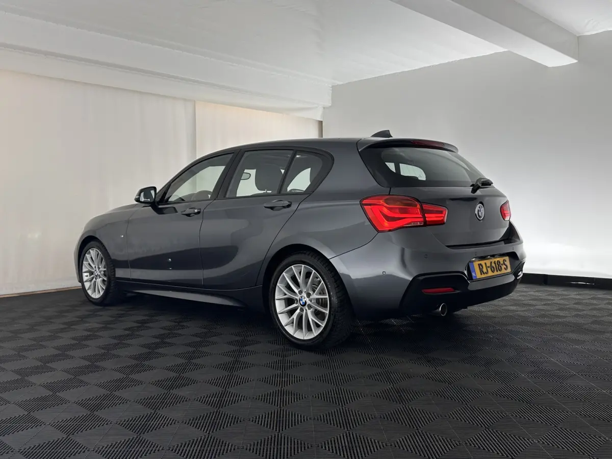 118d M-Sport-Styling Executive Aut. *PANO | ALCANTARA |  FULL-LED | HEATED-SPORTSEATS | MEMORY-PACK | CAMERA | KEYLESS | DAB | NAVI-FULLMAP | PRIVACYGLASS | ECC | PDC | ADAPTIVE-CRUISE | 17'