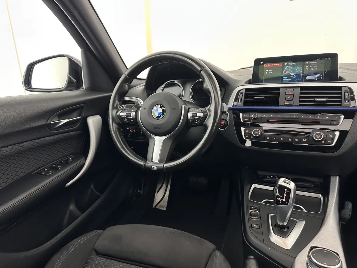 118d M-Sport-Styling Executive Aut. *PANO | ALCANTARA |  FULL-LED | HEATED-SPORTSEATS | MEMORY-PACK | CAMERA | KEYLESS | DAB | NAVI-FULLMAP | PRIVACYGLASS | ECC | PDC | ADAPTIVE-CRUISE | 17'