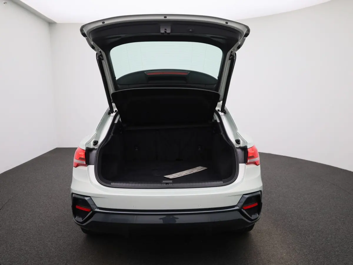 35 TFSI Business Edition AUTOMAAT | PANORAMADAK | NAVIGATIE | PARKEERSENSOREN | STOELVERWARMING | ACC | CLIMATE CONTROL |