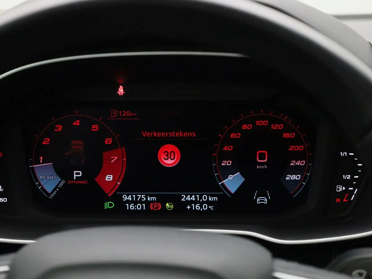 35 TFSI Business Edition AUTOMAAT | PANORAMADAK | NAVIGATIE | PARKEERSENSOREN | STOELVERWARMING | ACC | CLIMATE CONTROL |