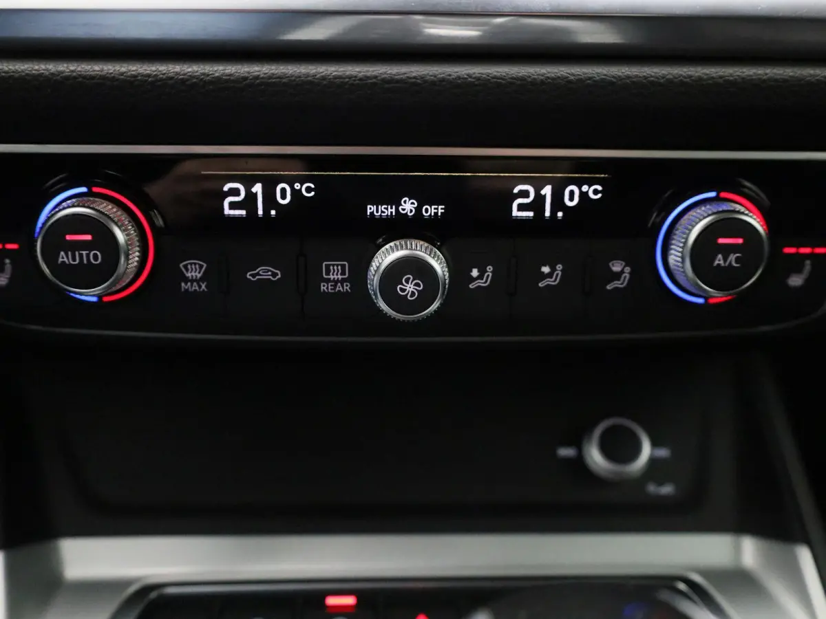 35 TFSI Business Edition AUTOMAAT | PANORAMADAK | NAVIGATIE | PARKEERSENSOREN | STOELVERWARMING | ACC | CLIMATE CONTROL |