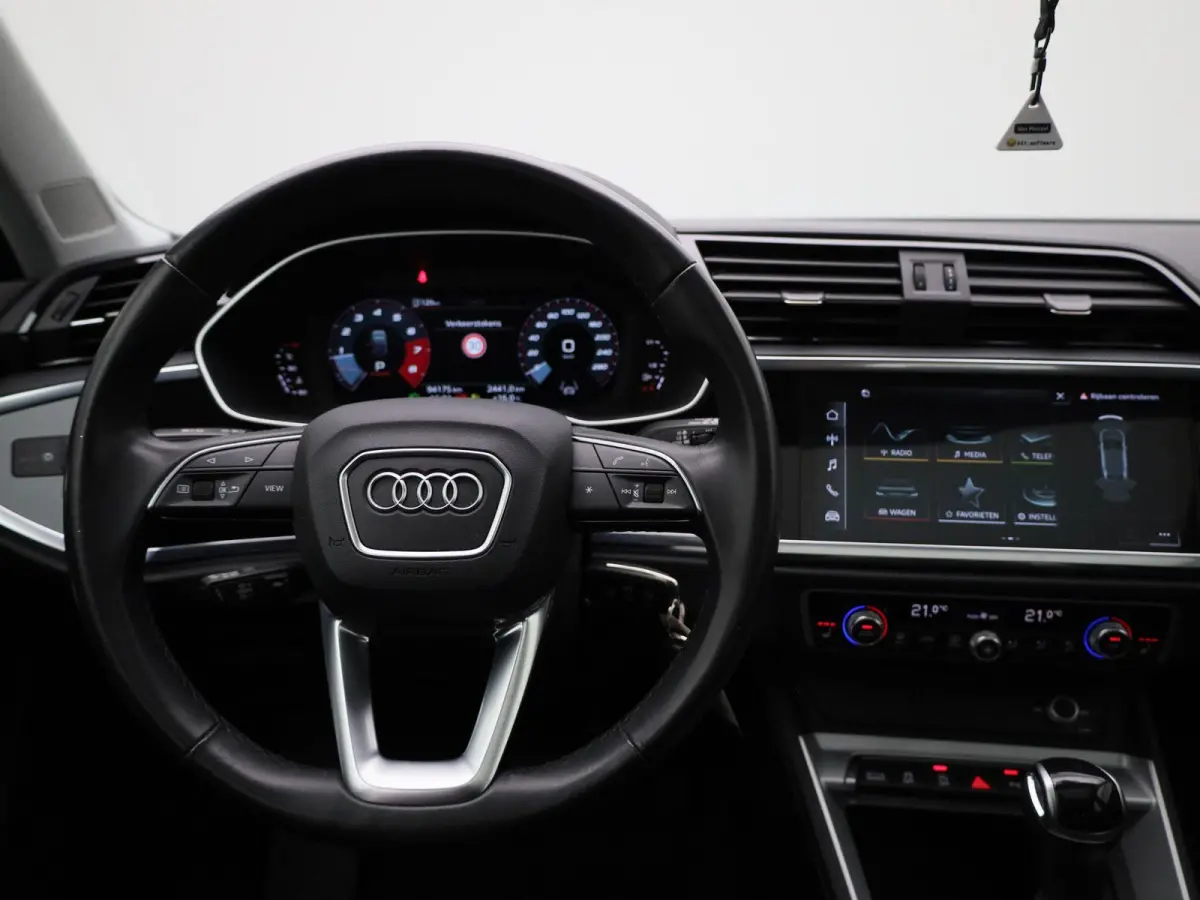 35 TFSI Business Edition AUTOMAAT | PANORAMADAK | NAVIGATIE | PARKEERSENSOREN | STOELVERWARMING | ACC | CLIMATE CONTROL |
