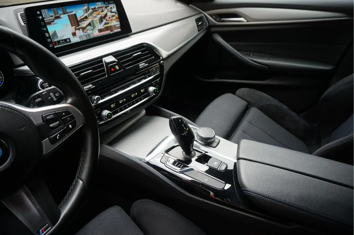 520i High Executive M-SPORT | 20inch | Electrische sportzetels | Volledig onderhouden |