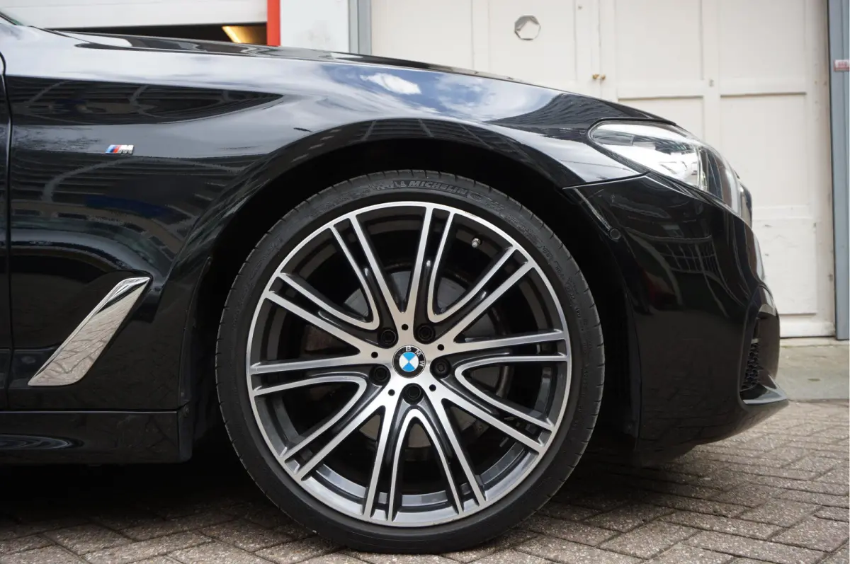 520i High Executive M-SPORT | 20inch | Electrische sportzetels | Volledig onderhouden |