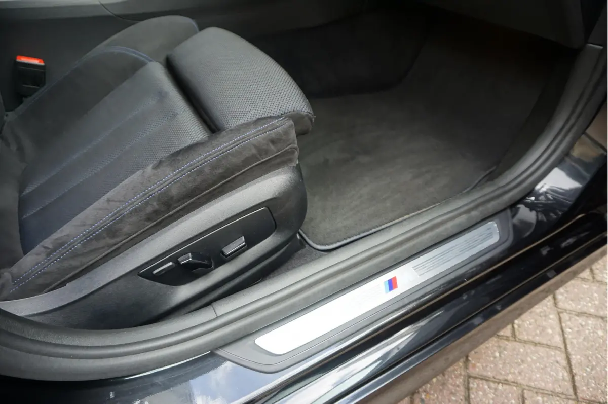 520i High Executive M-SPORT | 20inch | Electrische sportzetels | Volledig onderhouden |