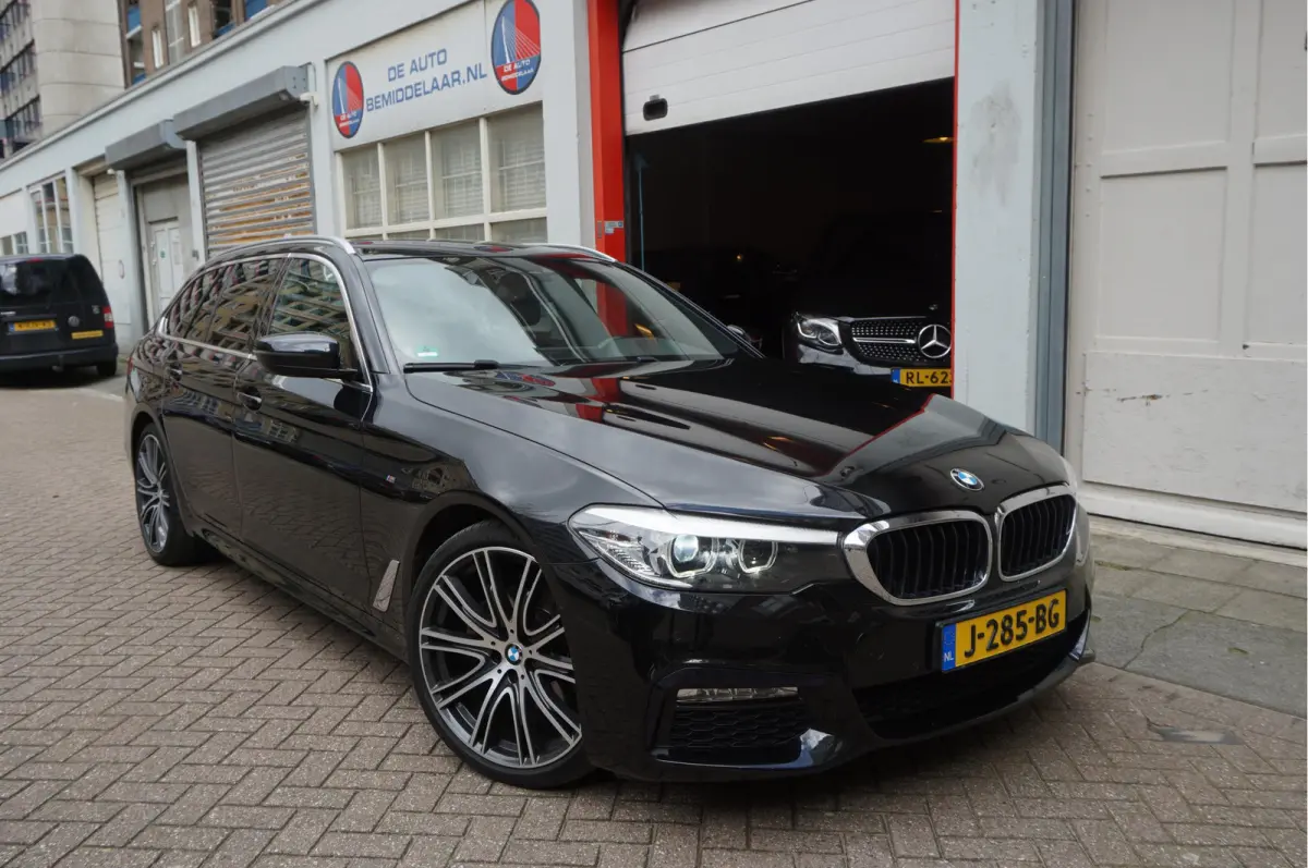 520i High Executive M-SPORT | 20inch | Electrische sportzetels | Volledig onderhouden |