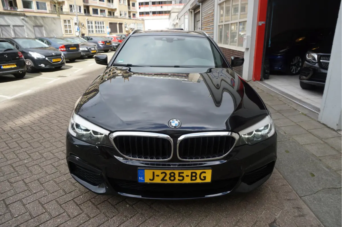 520i High Executive M-SPORT | 20inch | Electrische sportzetels | Volledig onderhouden |