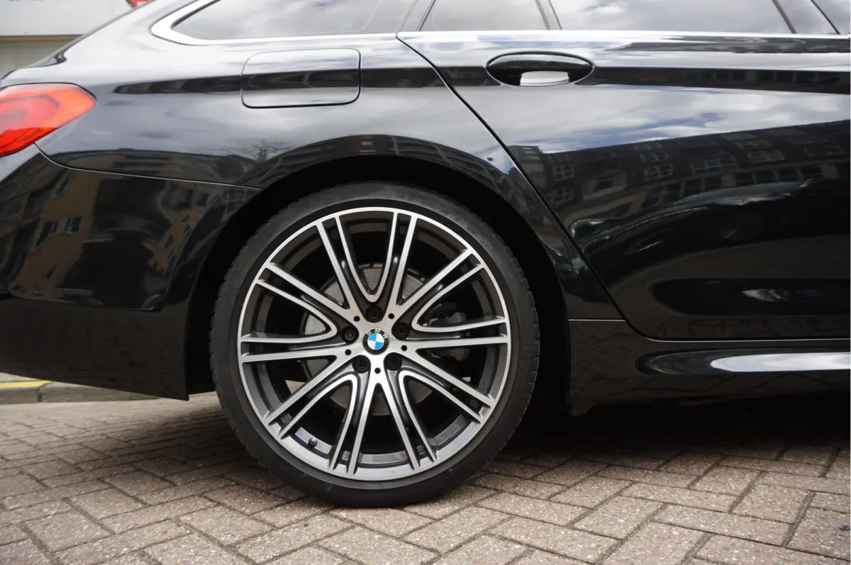 520i High Executive M-SPORT | 20inch | Electrische sportzetels | Volledig onderhouden |